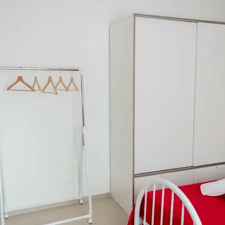 Grossi Διαμέρισμα Rho