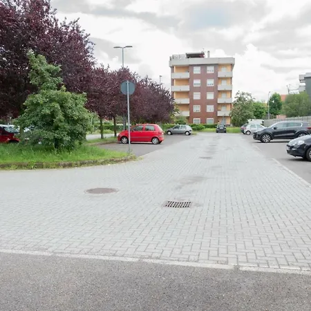 Apartament Grossi *